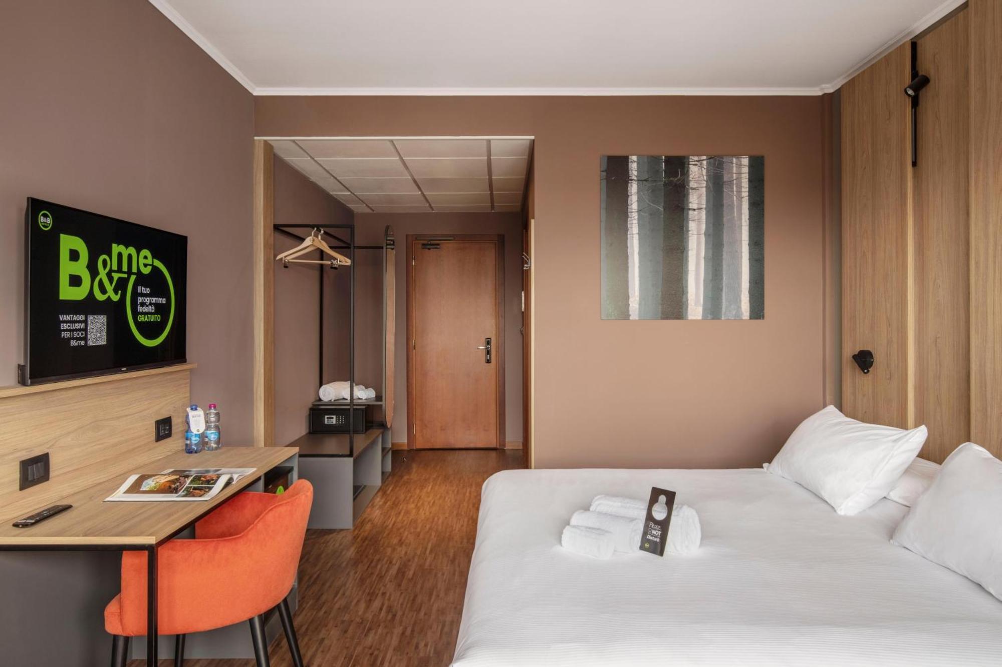 B&B Hotel Cuneo Cristal Exterior photo
