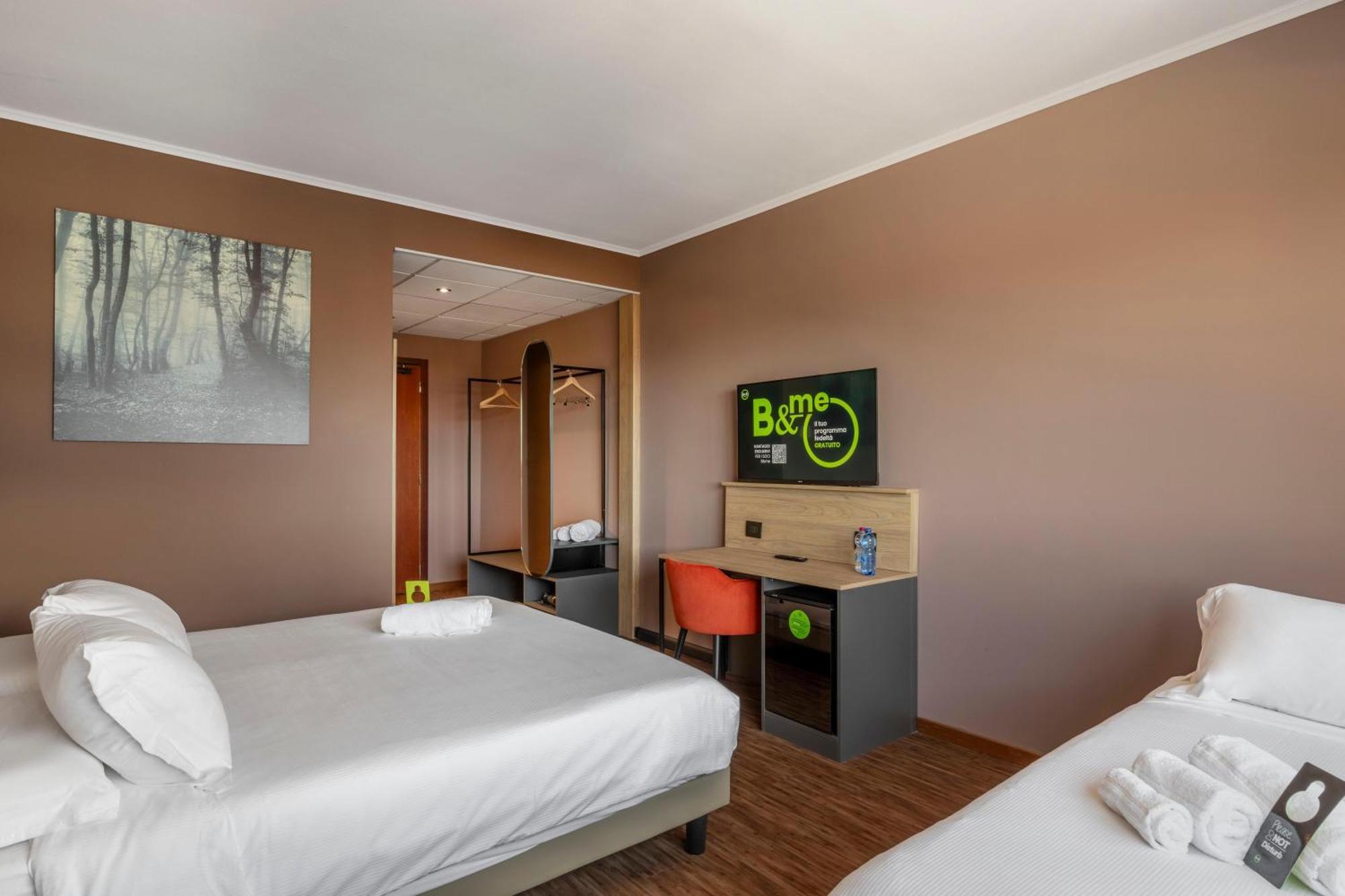 B&B Hotel Cuneo Cristal Exterior photo