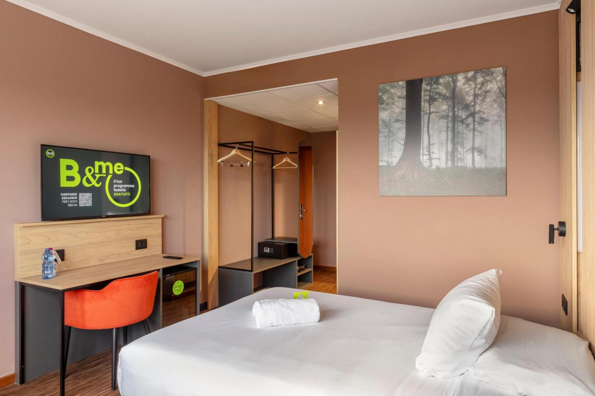 B&B Hotel Cuneo Cristal Exterior photo